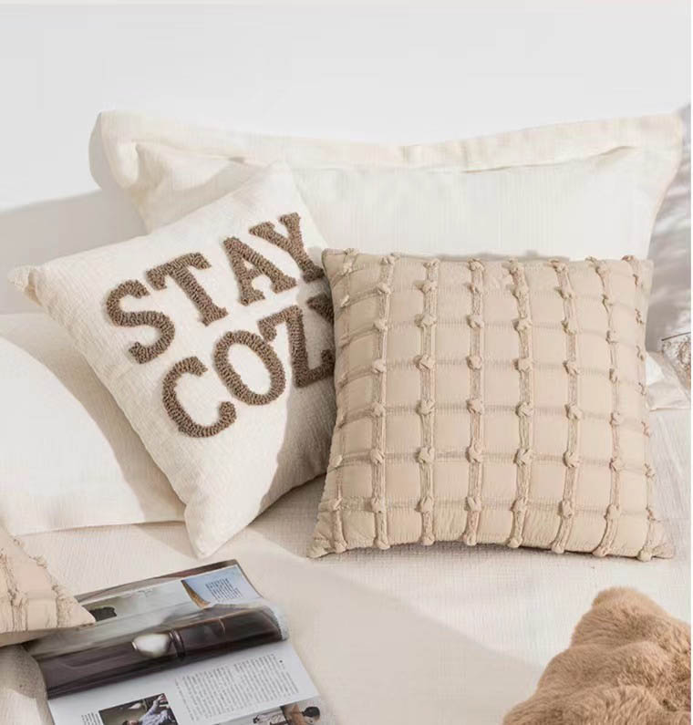 Stay-cozy-throw-pillow4